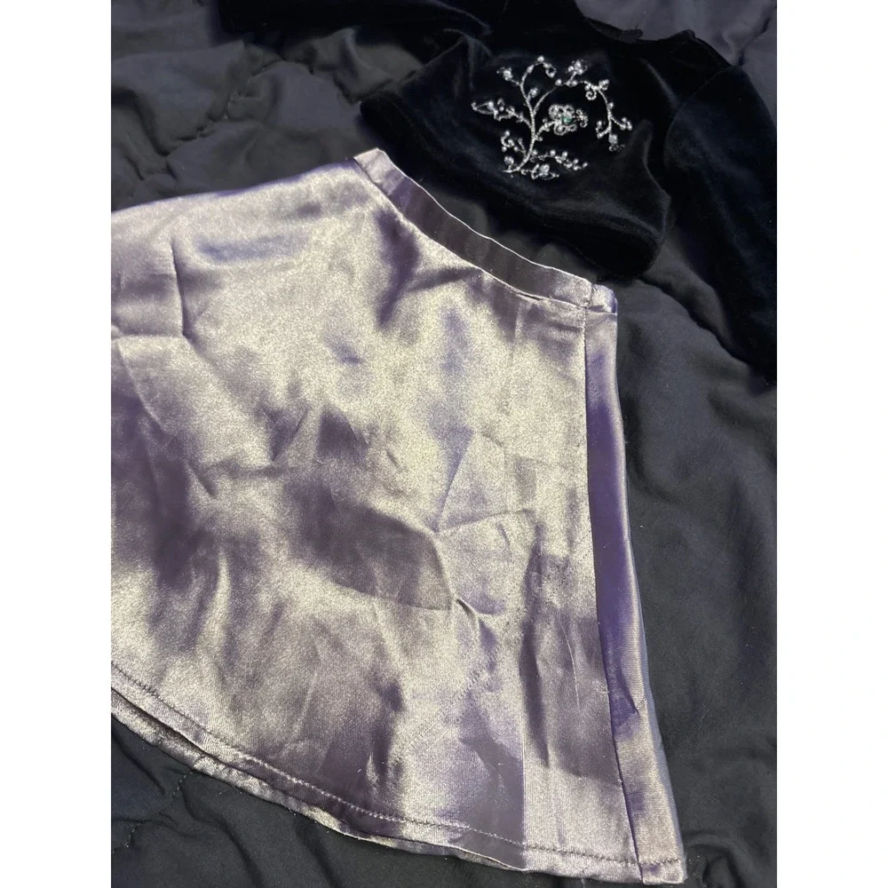 American Girl Pleasant Company Black Velvet Top Silver Satin Skirt 18